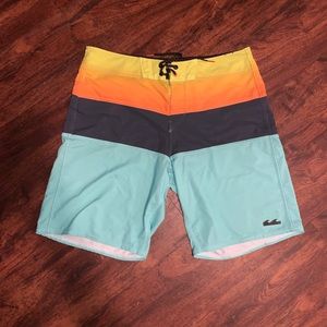 Billabong Men’s Board Shorts size 32